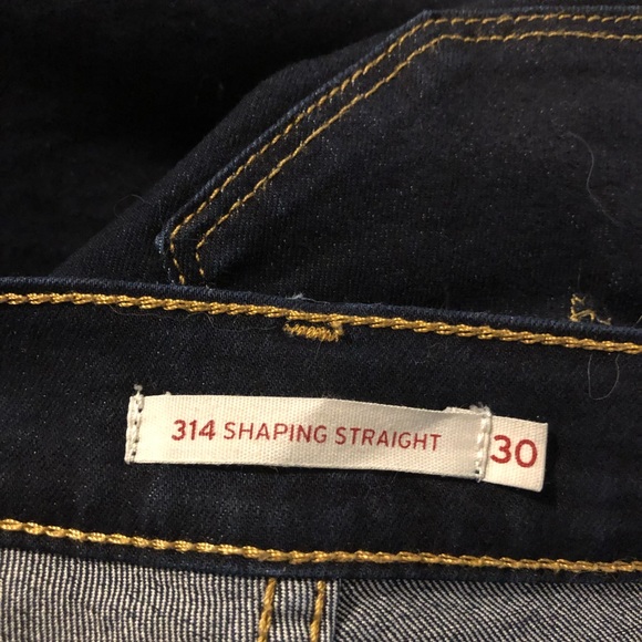 Levi’s straight leg jeans - Picture 3 of 4